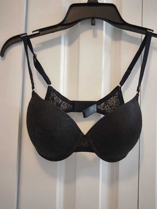 Natori Other - 2 Natori Bras For $8 Black And Nude Lace
